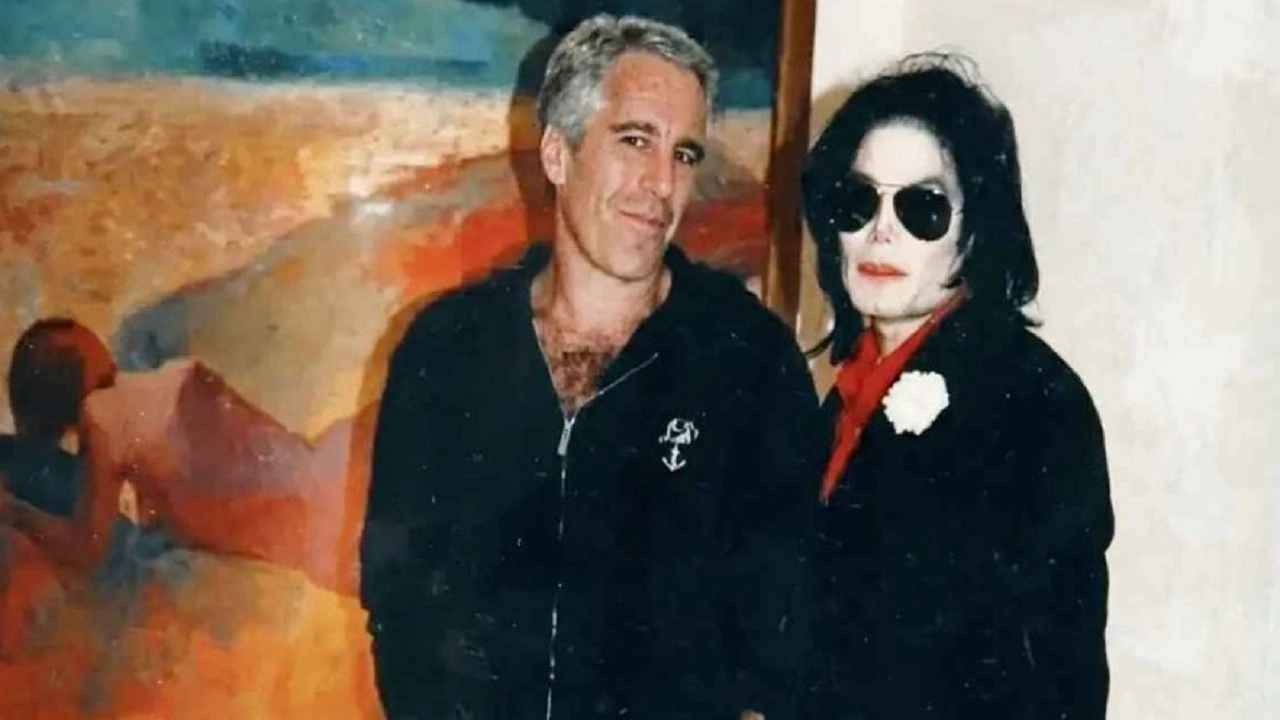 মাইকেল জ্যাকসনও এপস্টেইনের সাম্রাজ্যে যেতেন!