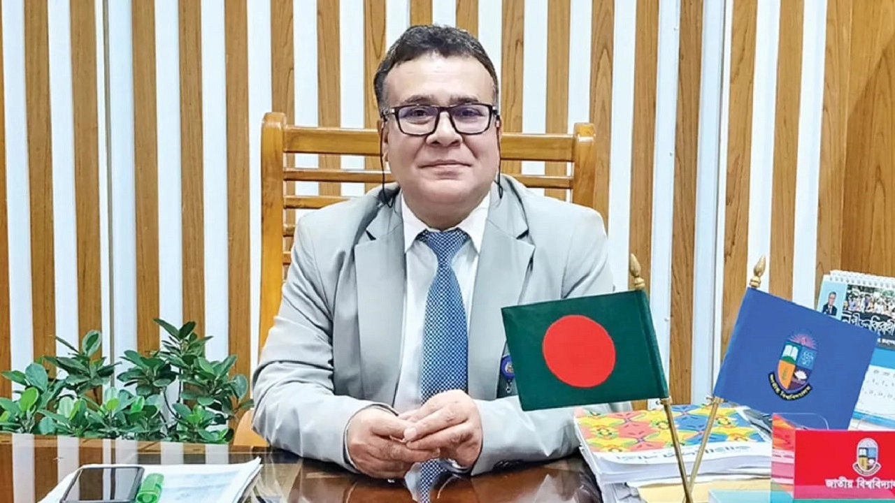 জাতীয় বিশ্ববিদ্যালয়ের ভাইস-চ্যান্সেলর প্রফেসর ড. এ এস এম আমানুল্লাহ