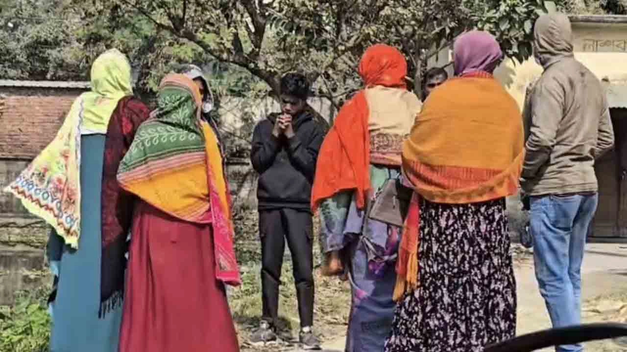 প্রাইভেট পড়া শেষে বাড়ি ফেরার পথে প্রাণ গেল দুই শিক্ষার্থীর 