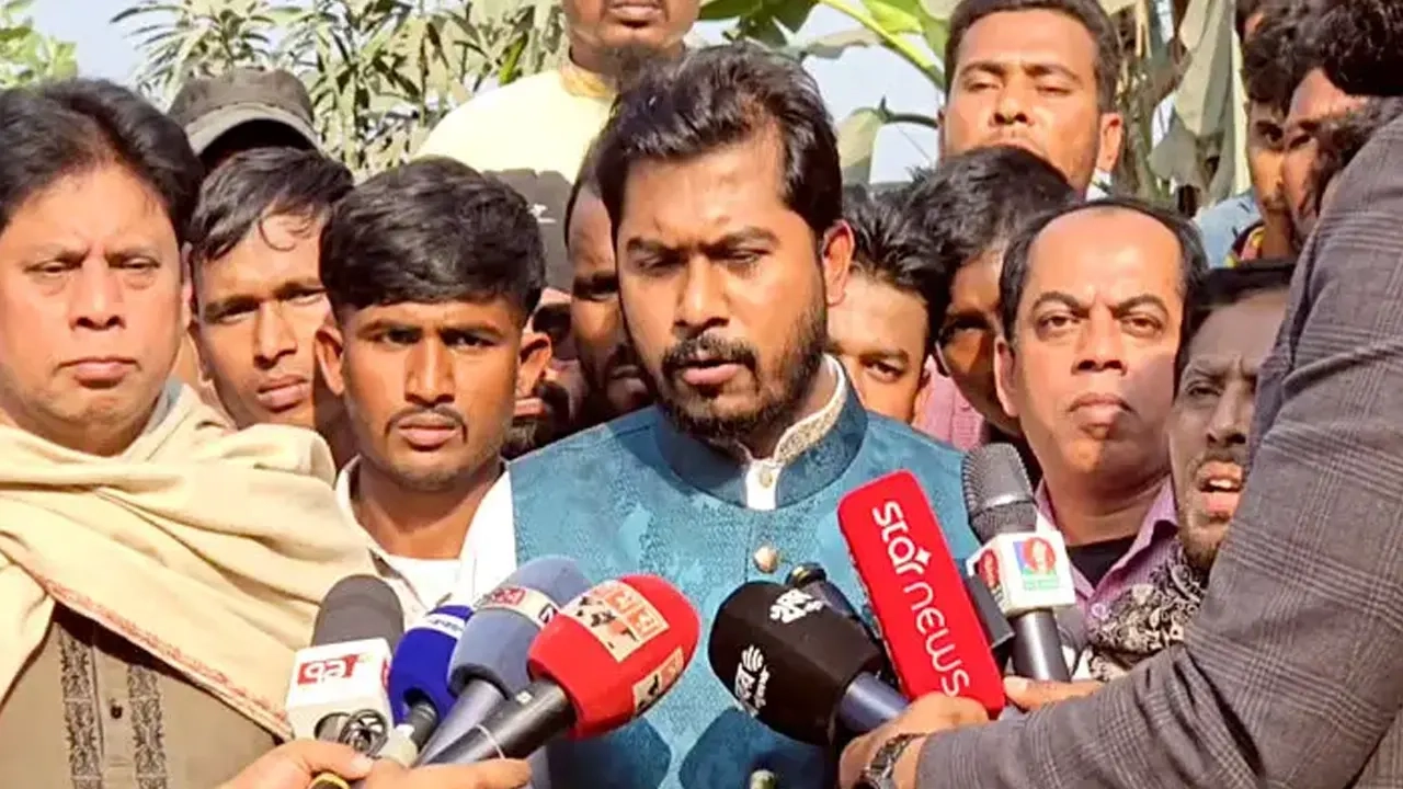 পটুয়াখালী-৩ আসনে ট্রাক প্রতীকের প্রার্থী ডাকসুর সাবেক ভিপি নুরুল হক নুর