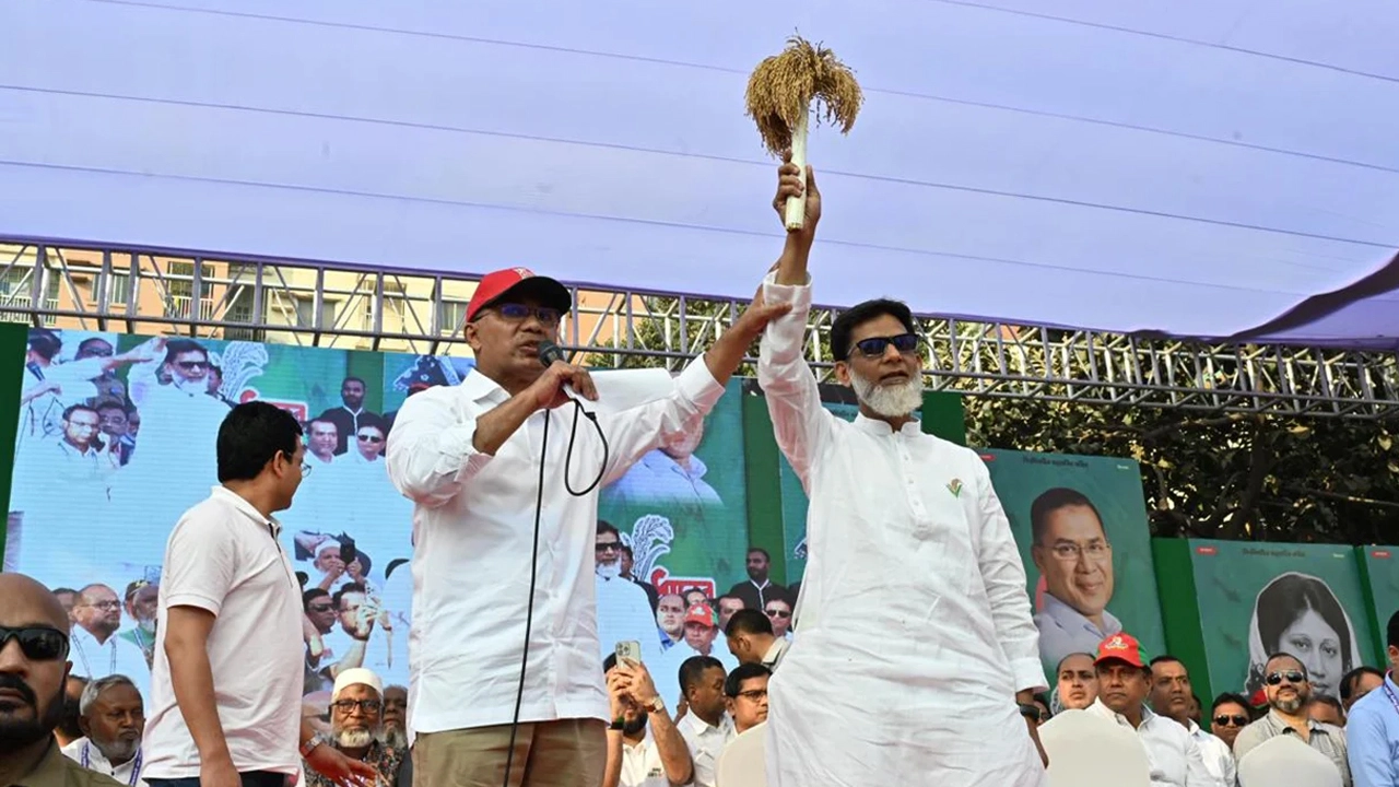 সব কথা বন্ধ করে দেশ গঠনে কাজে নামতে হবে: তারেক রহমান