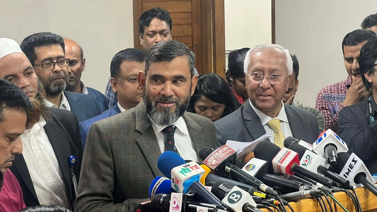 কেন্দ্রে উপস্থিত থাকলে নির্ধারিত সময়ের পরেও ভোট দেয়া যাবে: ইসি সানাউল্লাহ 