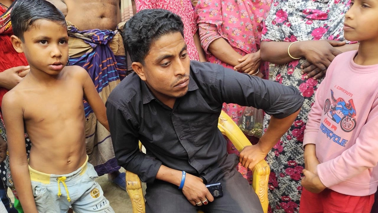 আনসারের ডিউটি দেওয়ার প্রলোভনে ৬৫ জনের টাকা আত্মসাৎ   