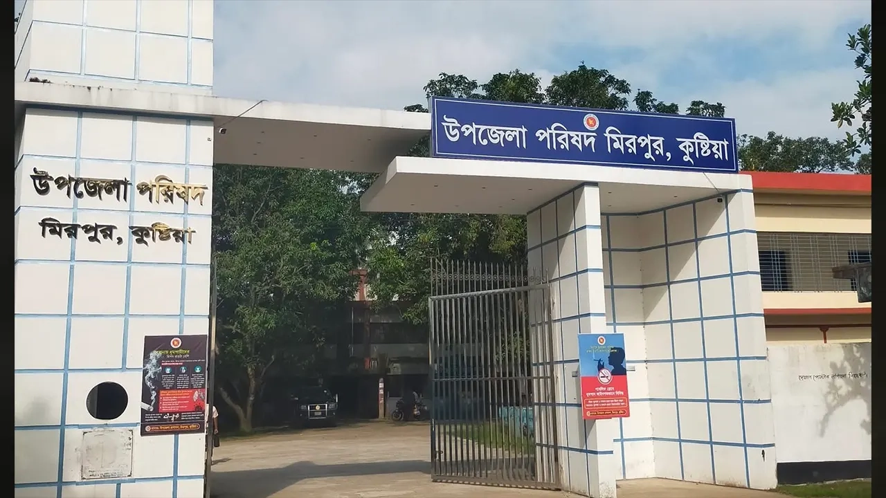 কুষ্টিয়ায় ভোটকেন্দ্রের সিসি ক্যামেরা চুরি