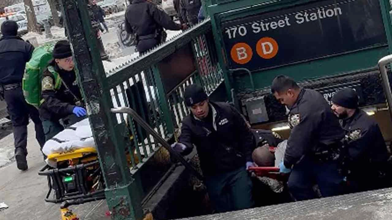 নিউ ইয়র্কে পাতালরেল স্টেশনে গুলিতে নিহত ১
