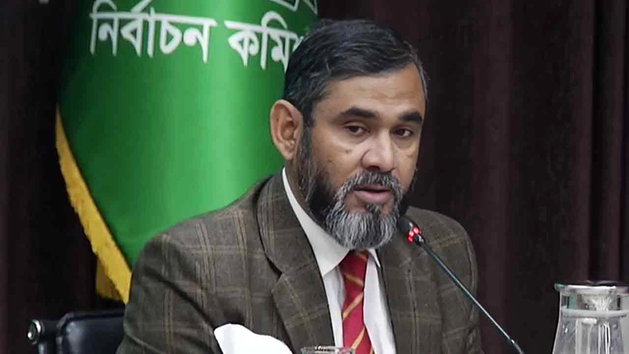 নির্বাচন কমিশনার (ইসি) ব্রিগেডিয়ার জেনারেল (অবসরপ্রাপ্ত) আবুল ফজল মো. সানাউল্লাহ