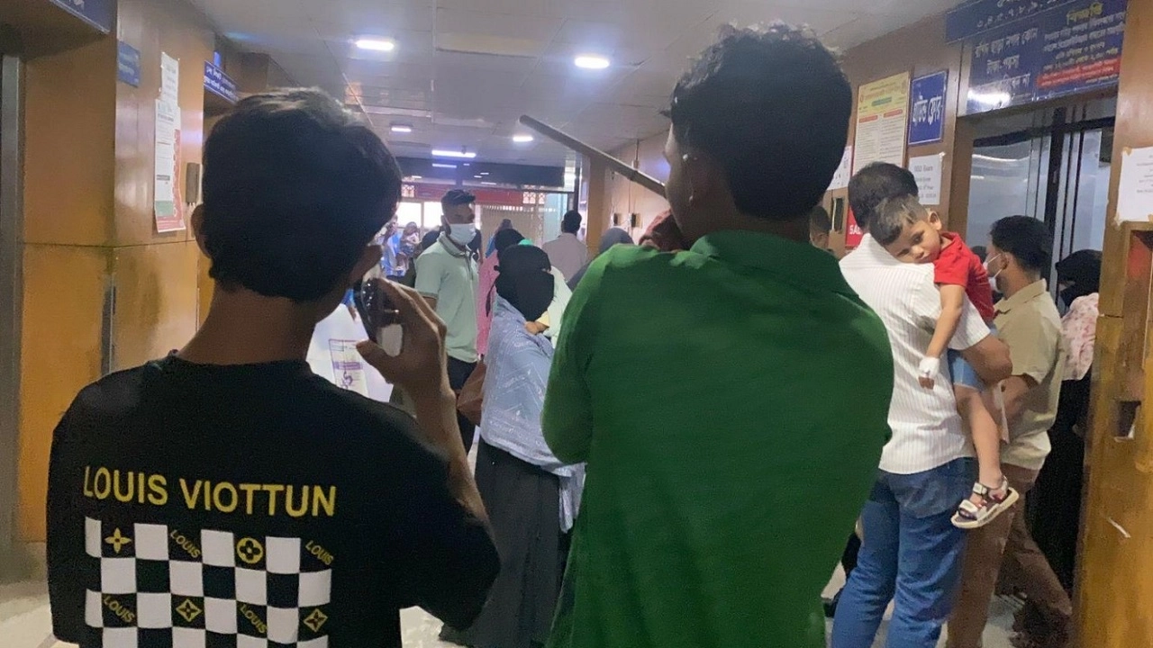 মুন্সীগঞ্জে রক্তক্ষয়ী সংঘর্ষ, টেটাবিদ্ধসহ আহত ৯