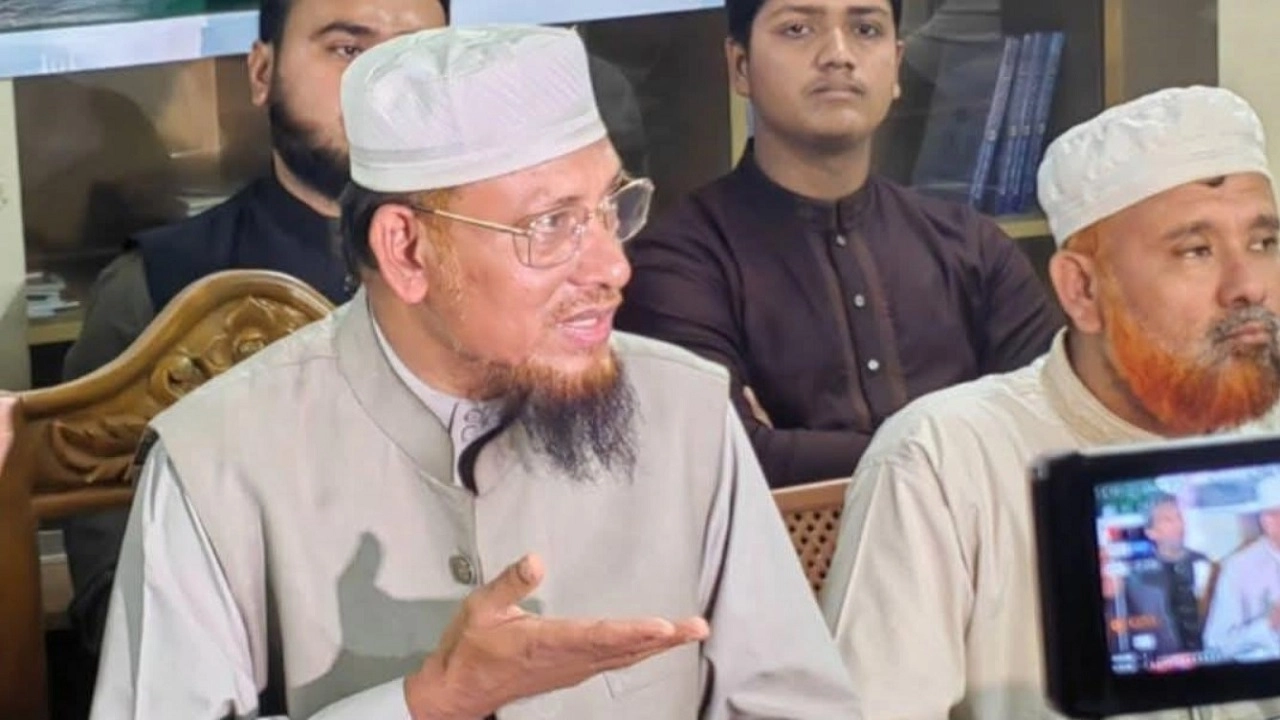 জামায়াত প্রার্থী ও জেলা জামায়াতের আমীর নূর আহমদ আনোয়ারী