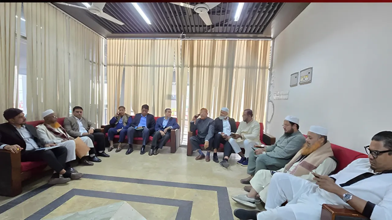 ইসিতে ১১ দলীয় জোটের নেতারা