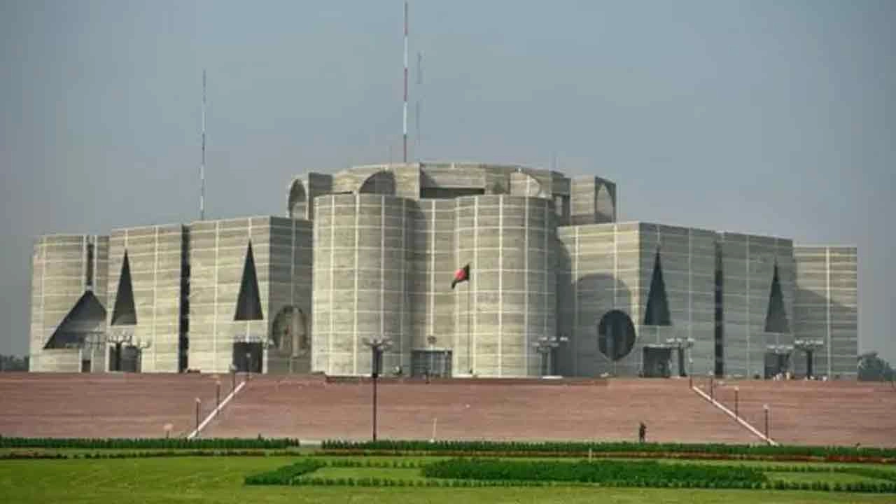 জাতীয় সংসদ ভবন। ফাইল ছবি