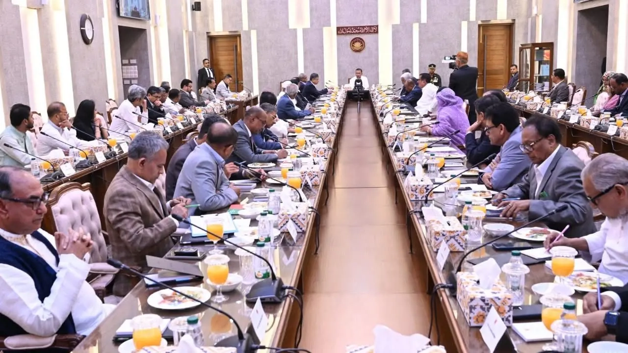 প্রধানমন্ত্রী তারেক রহমানের সভাপতিত্বে মন্ত্রিসভার প্রথম বৈঠক অনুষ্ঠিত