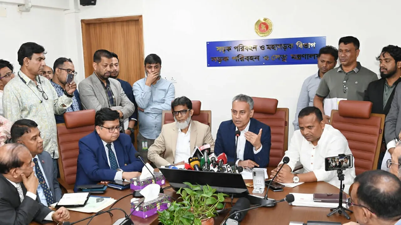 সড়ক পরিবহন ও সেতুমন্ত্রী শেখ রবিউল আলম