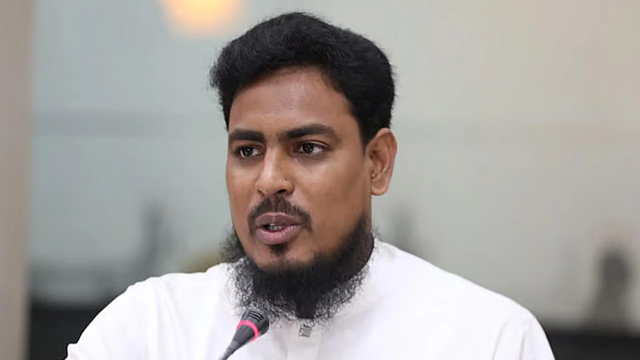 এমপি ও এনসিপির সদস্য সচিব আখতার হোসেন