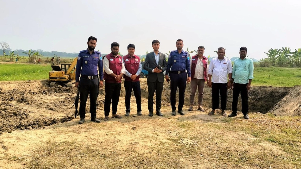 ভাঙ্গায় কৃষি জমির মাটি কেটে ব্যানিজ্যিক উদ্দেশ্য বিক্রি