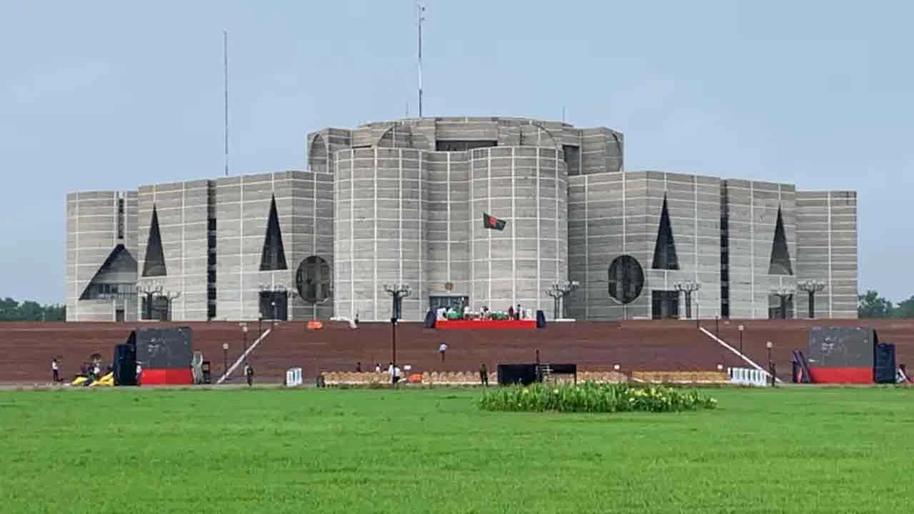 জাতীয় সংসদ ভবন। ফাইল ছবি