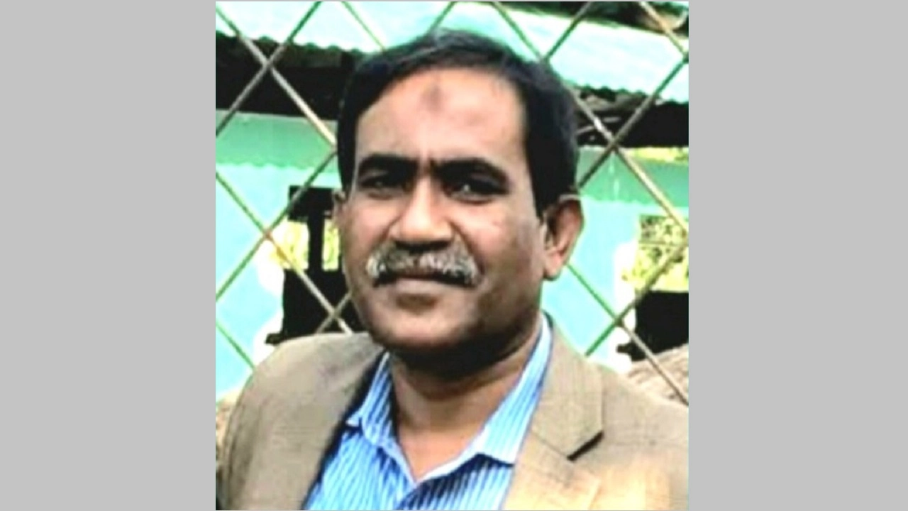 অবসরপ্রাপ্ত সচিব মনজুর মোর্শেদ চৌধুরী