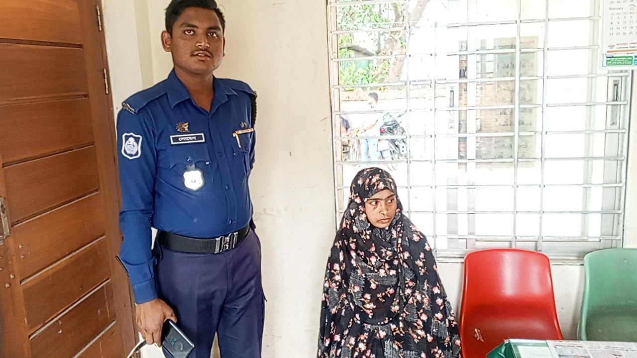 আটক নারী মোছাম্মদ সুমি বেগম