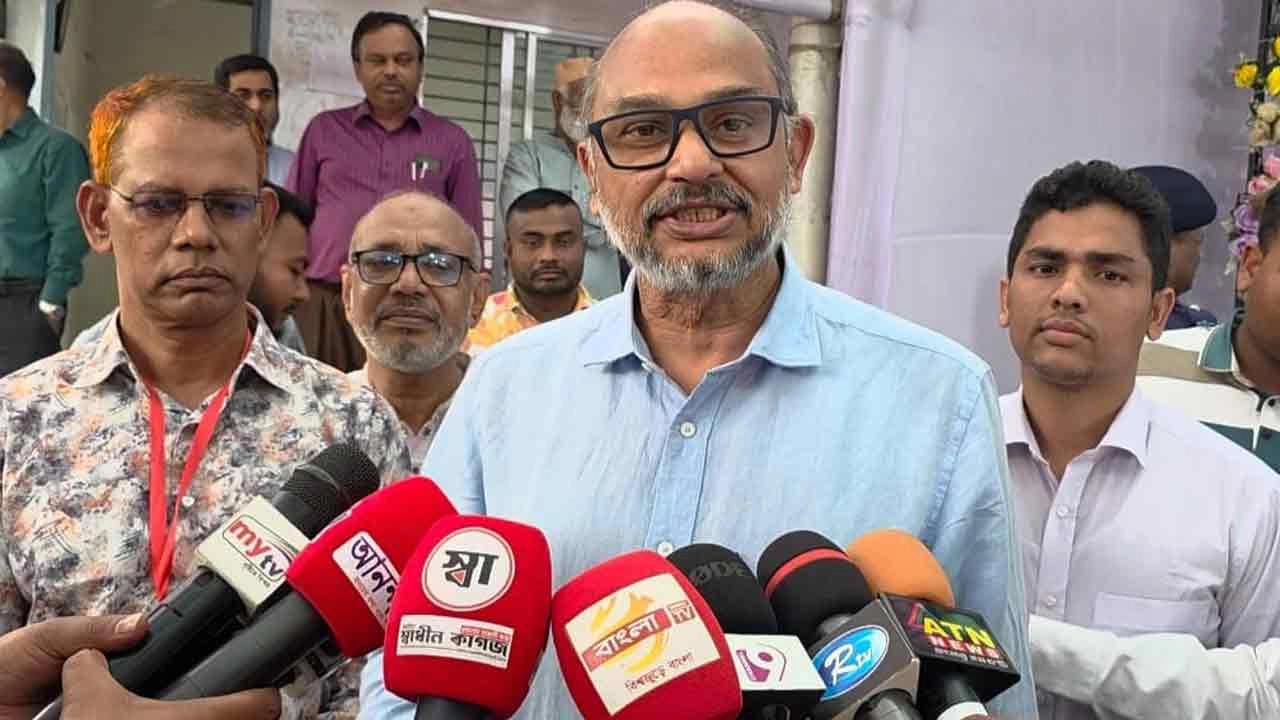 প্রধানমন্ত্রীর উপদেষ্টা ড. রাশেদ আল মাহমুদ তিতুমীর