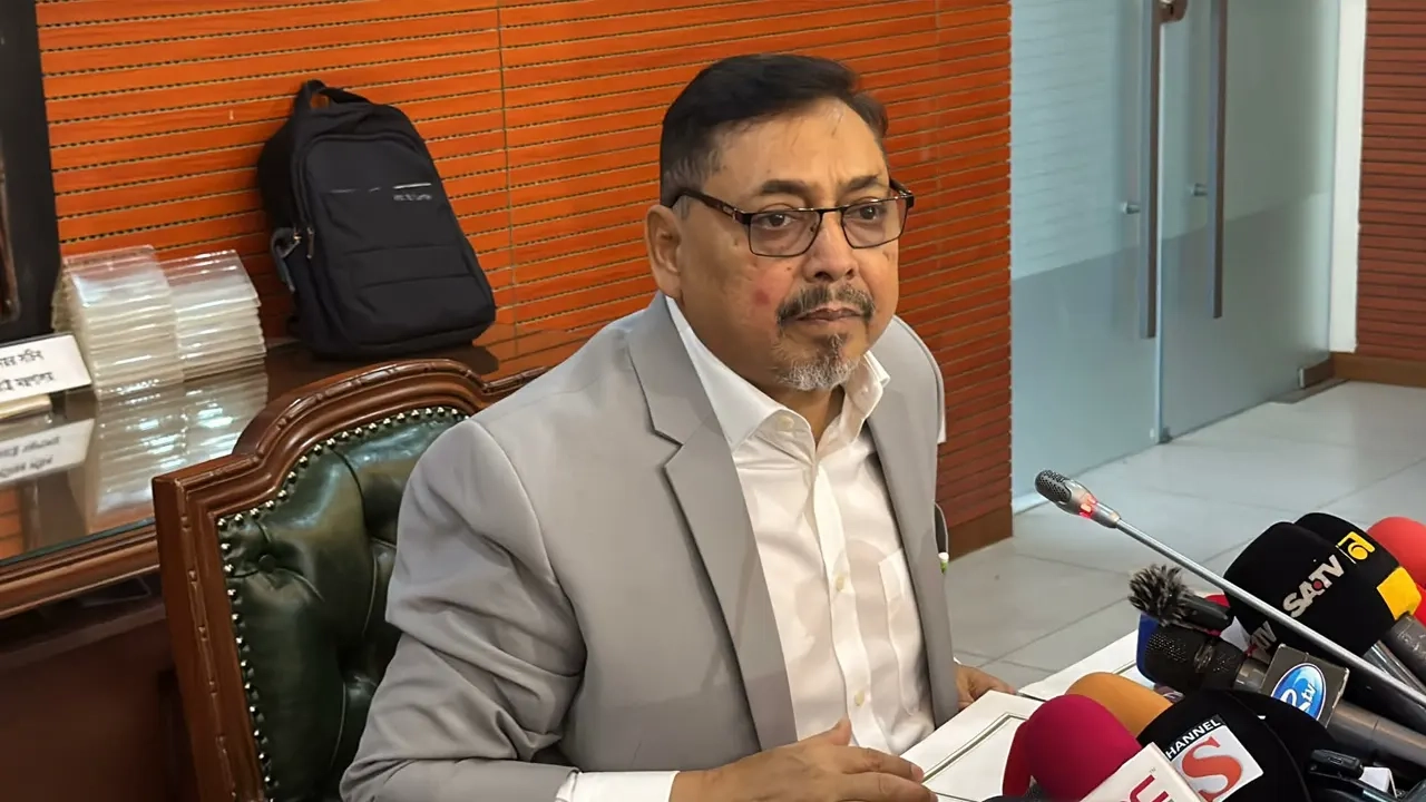 মন্ত্রিপরিষদ সচিব নাসিমুল গনি