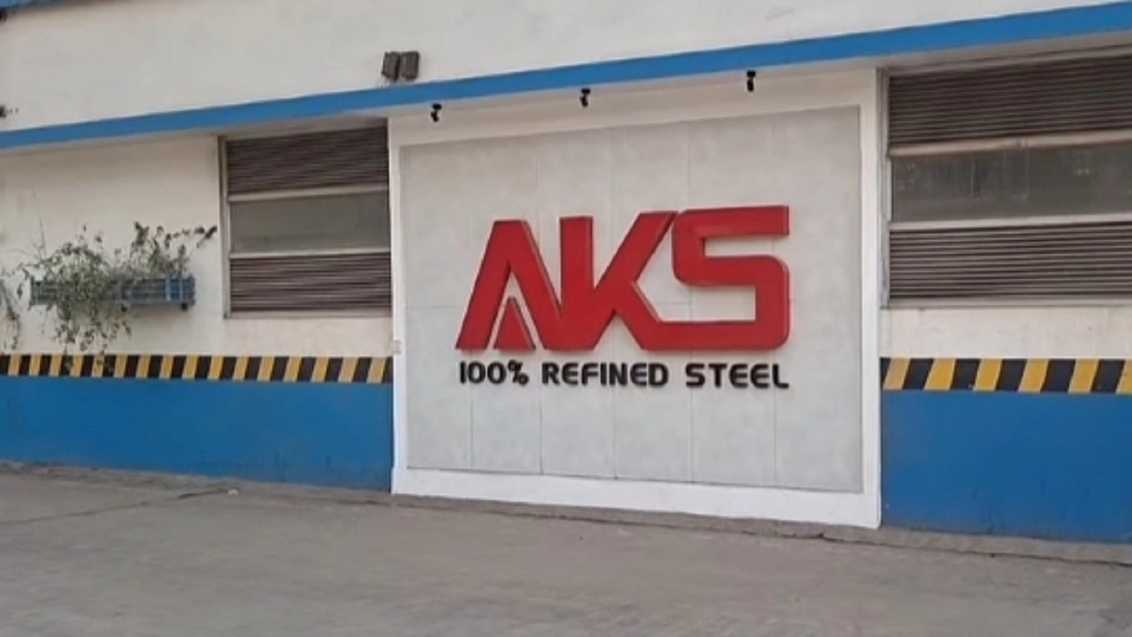 আবুল খায়ের স্টিল মিলে ডাকাতের হামলা, গ্রামবাসীর সহায়তায় প্রতিহত