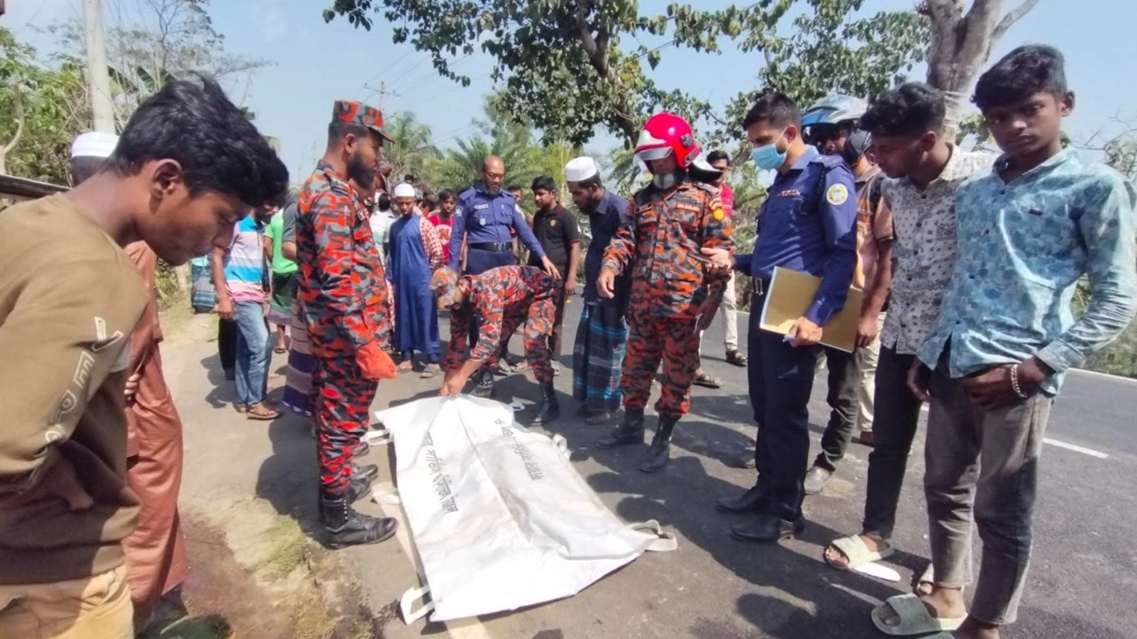 ঝালকাঠিতে সড়ক দুর্ঘটনায় অটোচালক নিহত