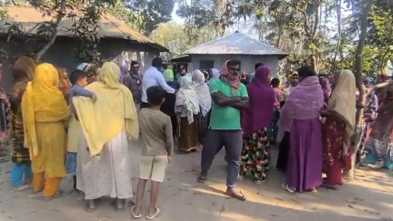 পাবনায় ধর্ষণের পর জোড়া খুনের ঘটনায় দুইজনকে আটক করেছে পুলিশ