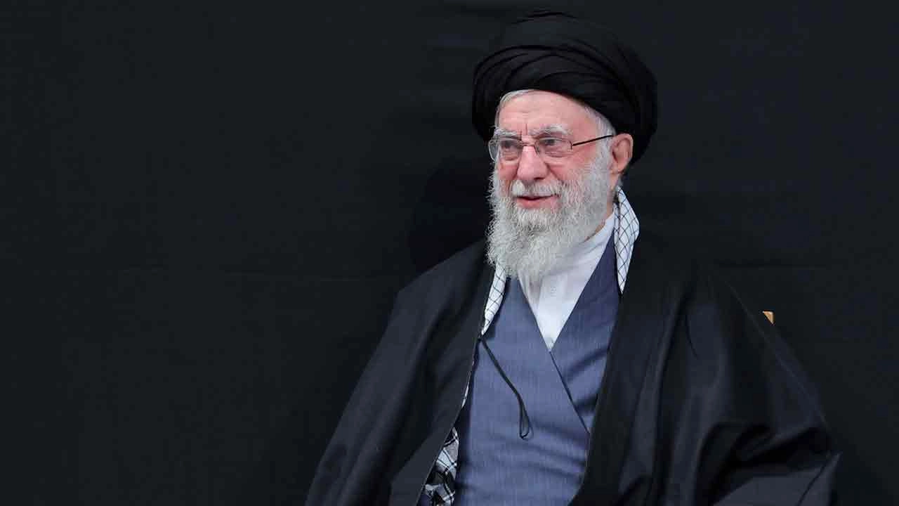 ইরানের সর্বোচ্চ নেতা আয়াতুল্লাহ আলী খামেনি