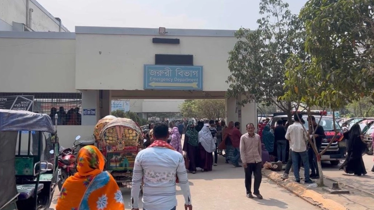 কুষ্টিয়ায় দুই পক্ষের রক্তক্ষয়ী সংঘর্ষ:হাসপাতালে ৪ জন