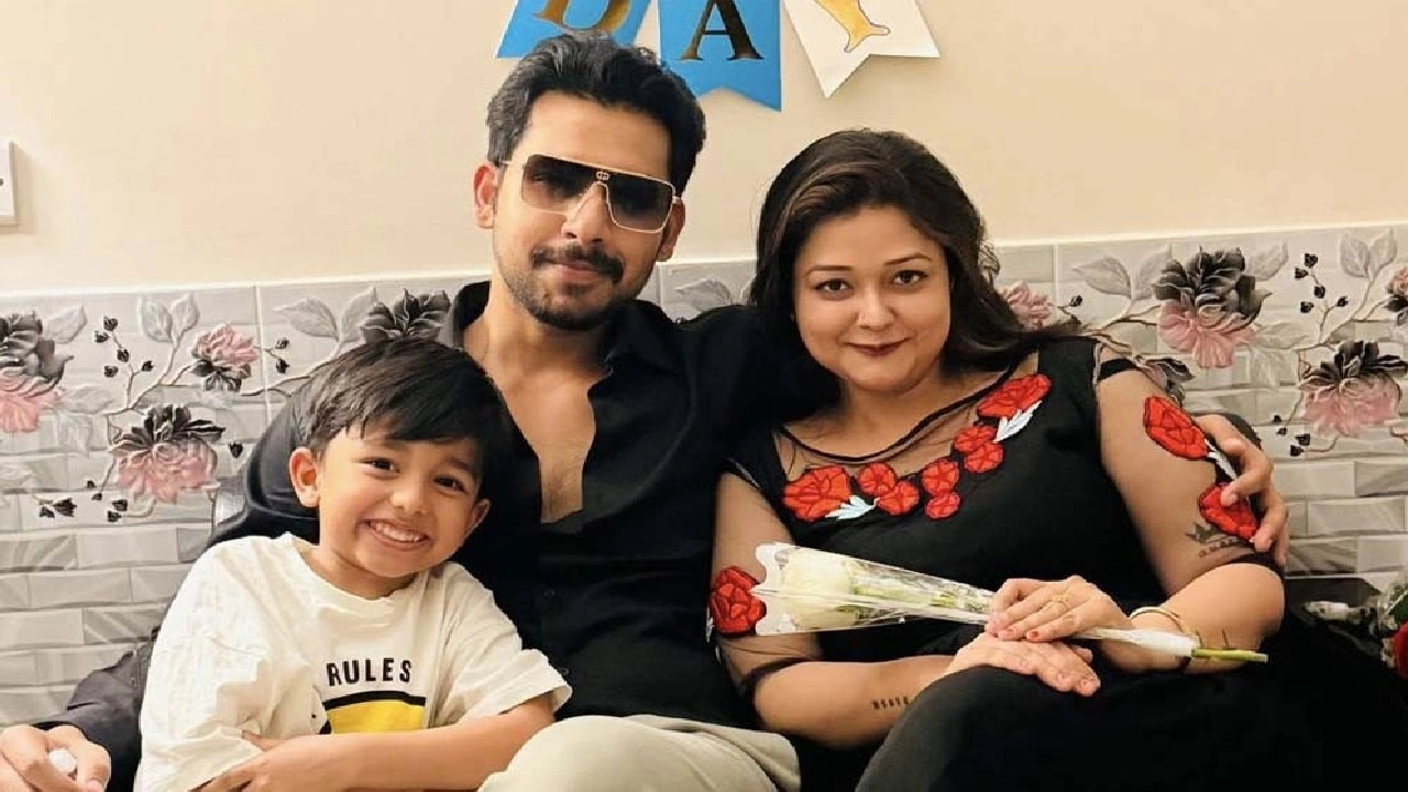 ইকরা ও তার স্বামী জাহের আলভী