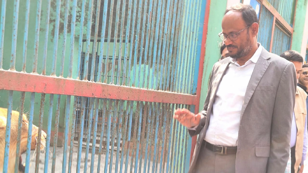 মৎস্য ও প্রাণিসম্পদ, কৃষি এবং খাদ্য মন্ত্রণালয়ের প্রতিমন্ত্রী সুলতান সালাউদ্দিন টুকু