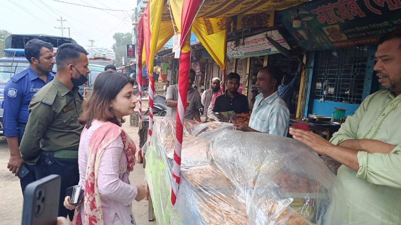 তাড়াইলে ভ্রাম্যমাণ আদালতে ৬ ব্যবসায়ীকে জরিমানা