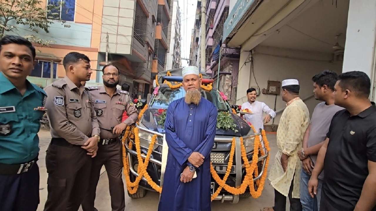 কনস্টেবল সালামকে রাজকীয় বিদায়