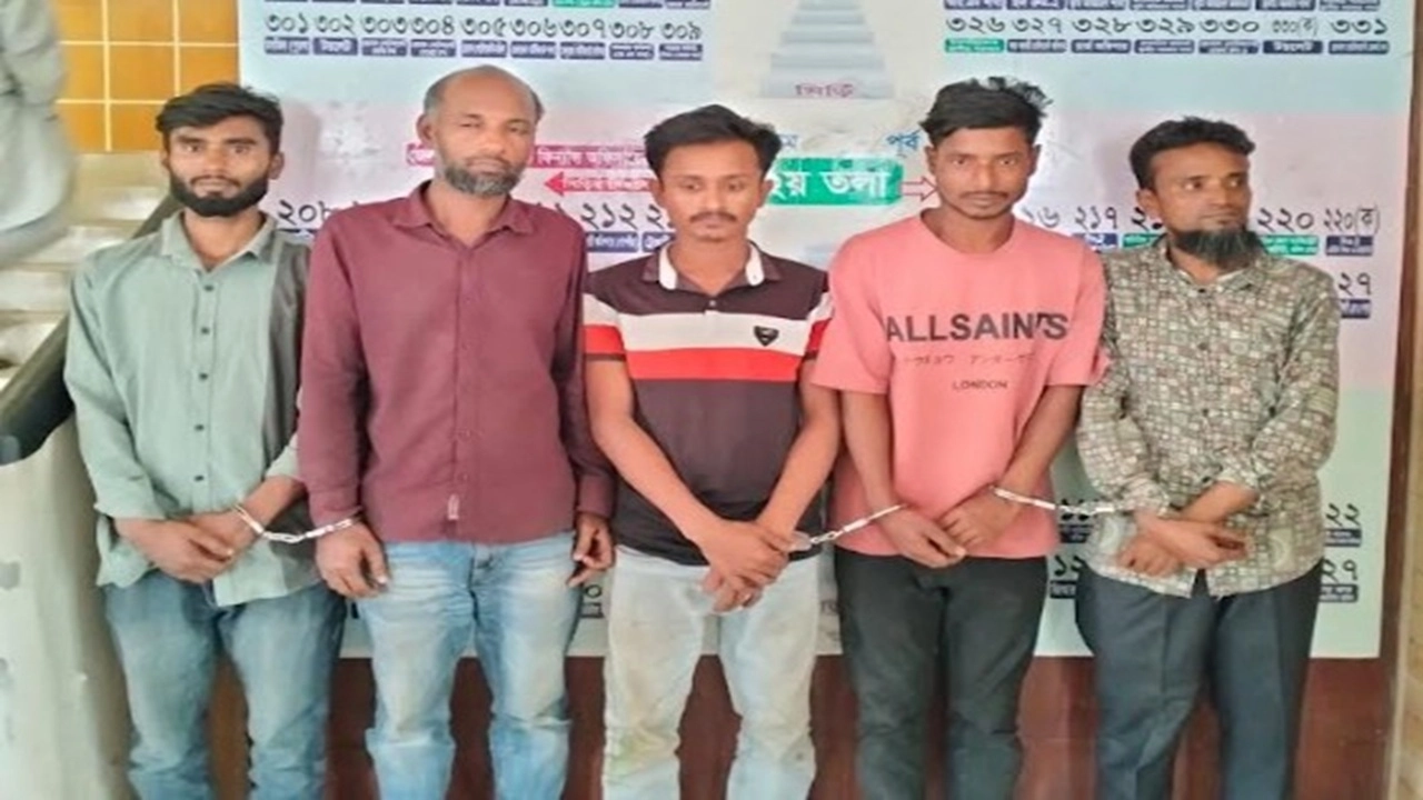 ৫ মাদকসেবীকে কারাদণ্ড