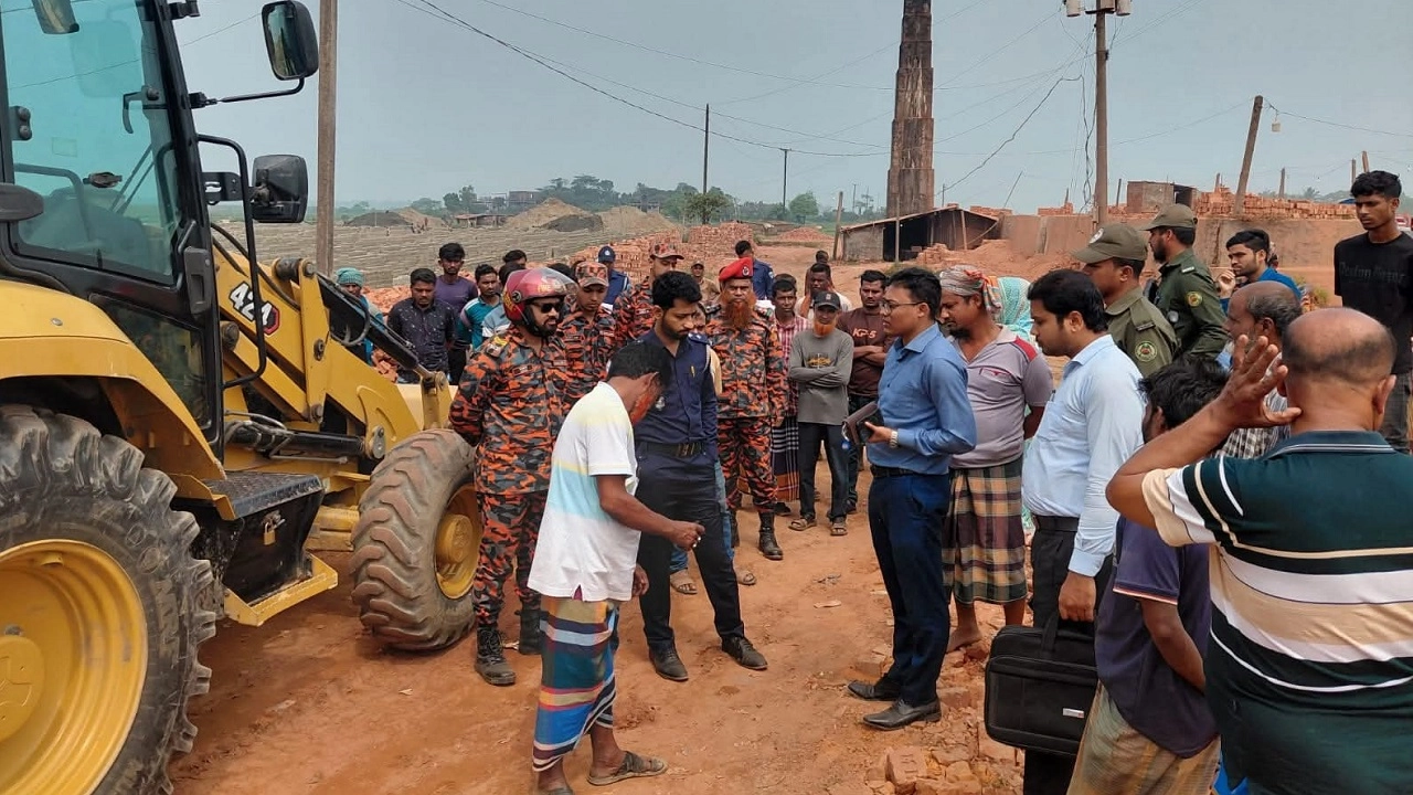 দুই ইটভাটা মালিকের জরিমানা