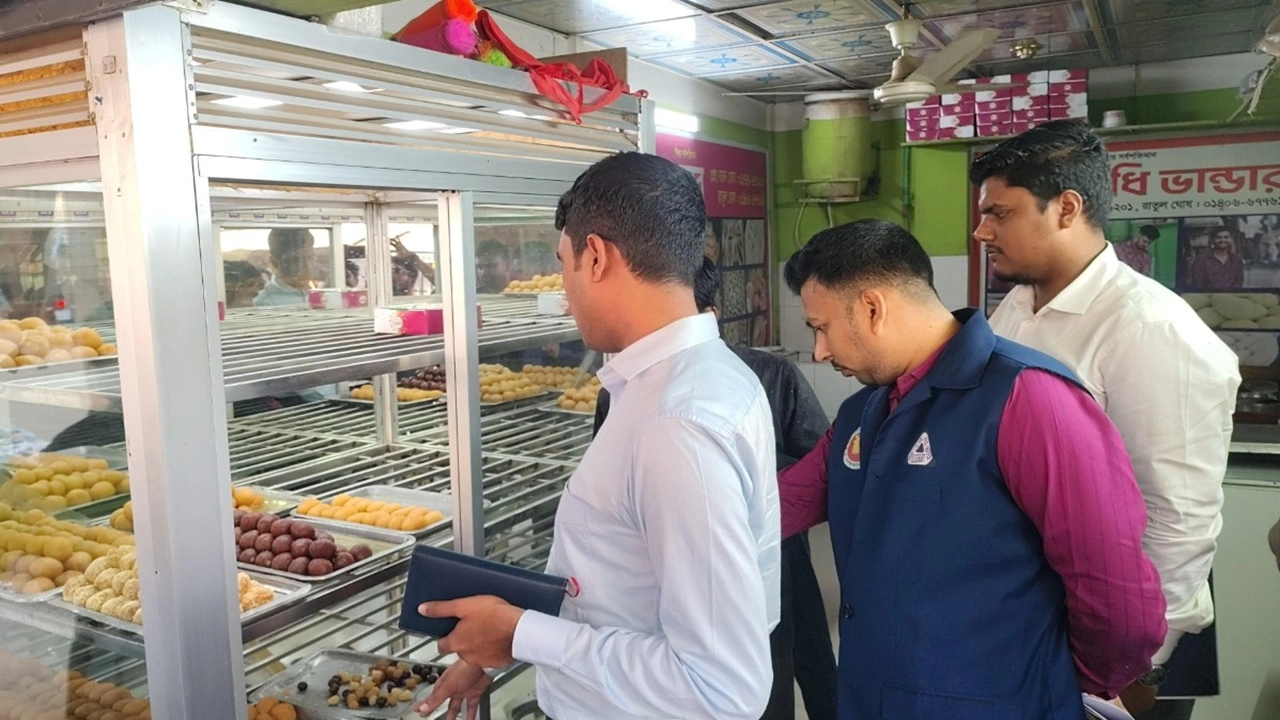 পাংশায় বিএসটিআই'র অভিযান