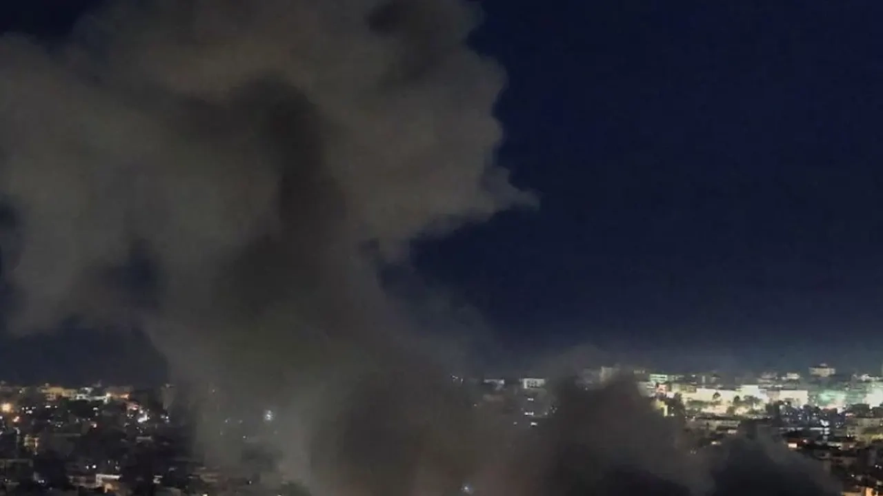 ইসরায়েলের রাজধানী তেল আবিবজুড়ে একাধিক বিস্ফোরণের ঘটনা ঘটেছে