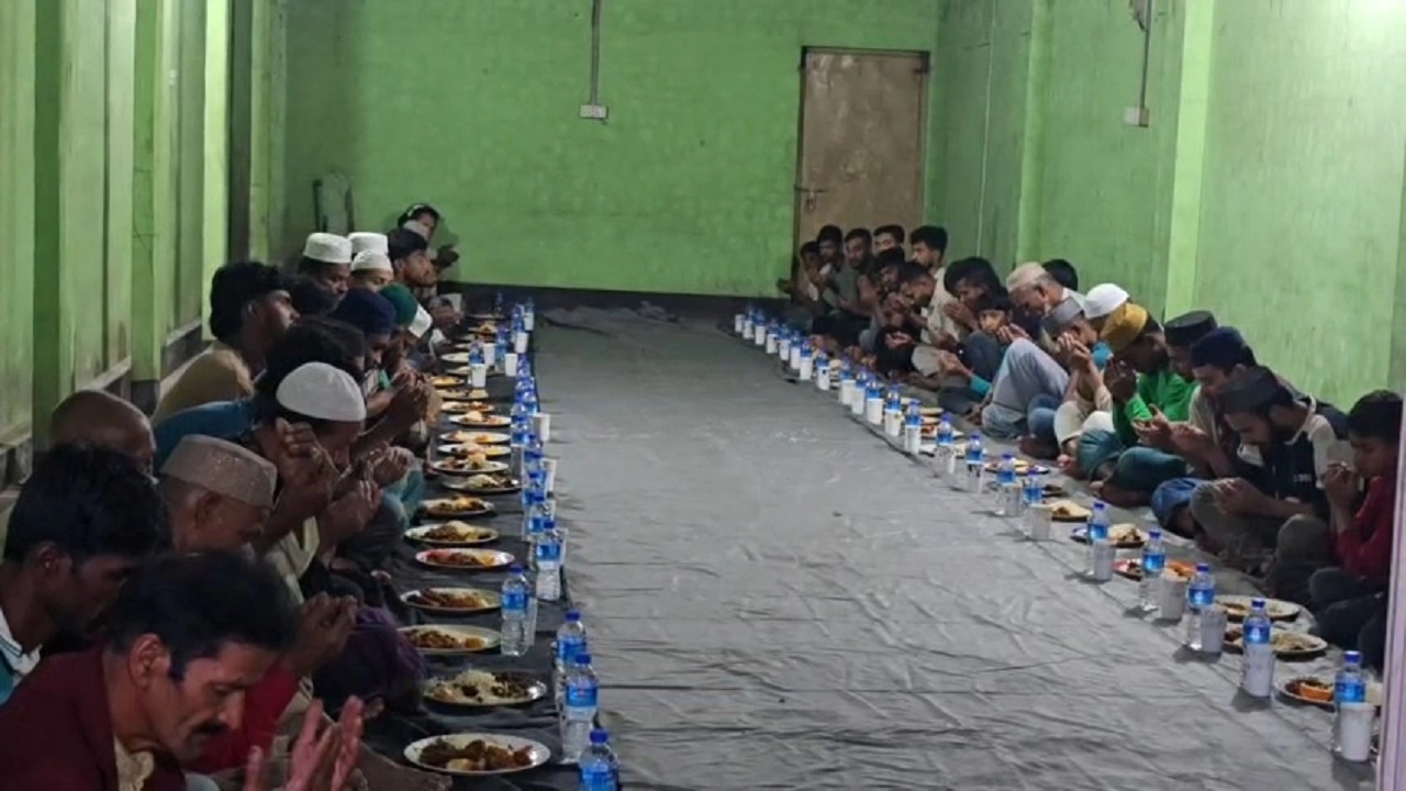 টাঙ্গাইলের একক উদ্যোগে মাসব্যাপী ইফতার