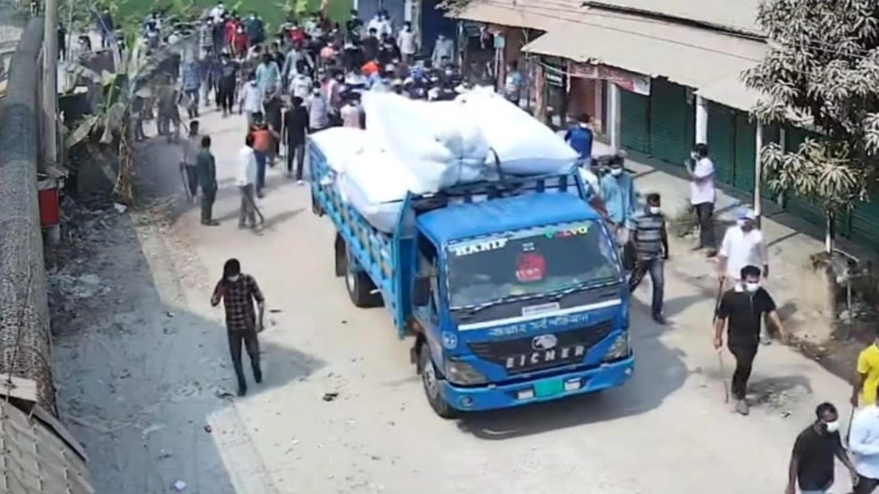 গাজীপুরে ঝুট ব্যবসা নিয়ে হামলা