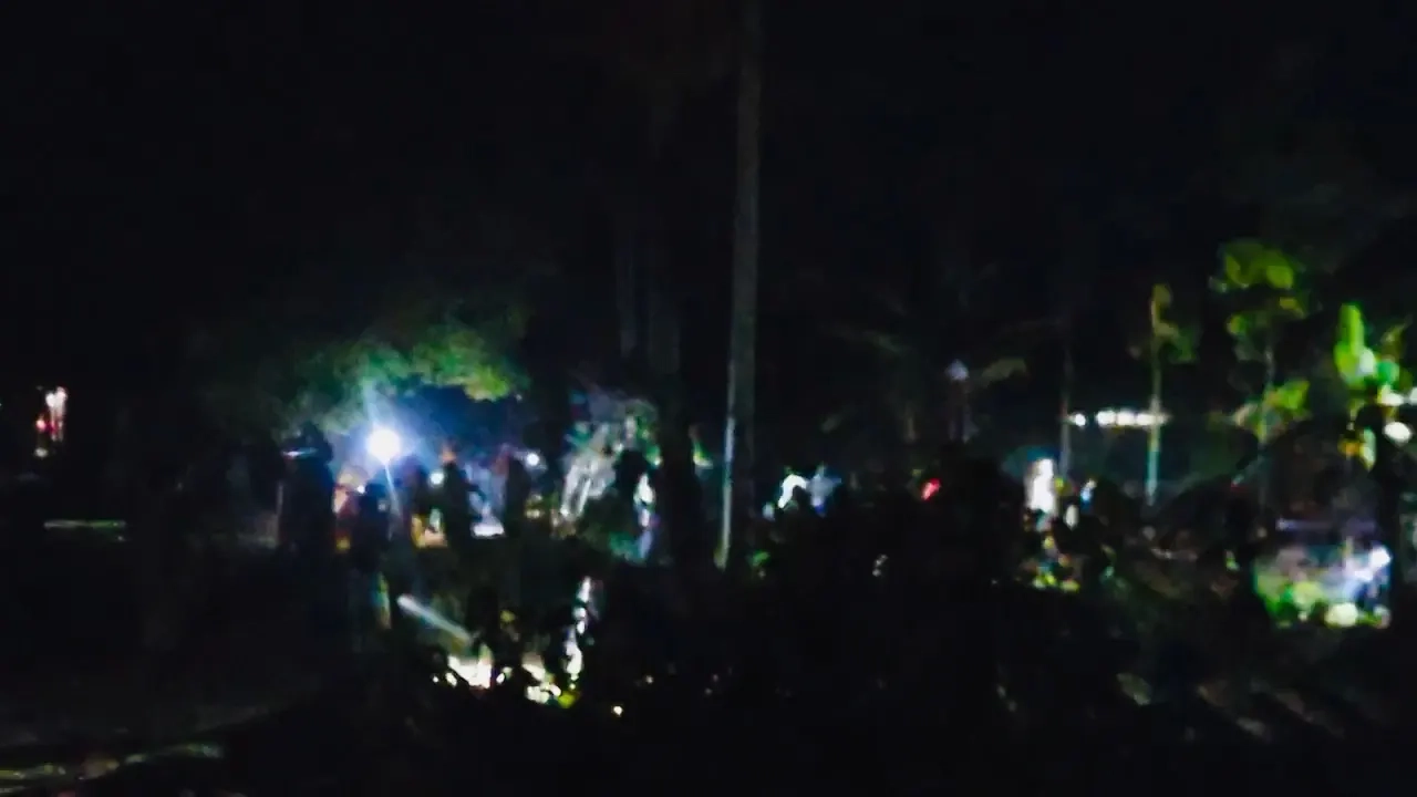 হবিগঞ্জে টর্চলাইট জ্বালিয়ে দুইপক্ষের সংঘর্ষ