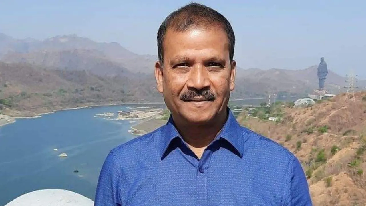 সাবেক আইন উপদেষ্টা ড. আসিফ নজরুল