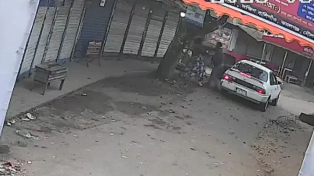 প্রাইভেটকার থামিয়ে নারীকে অপহরণের চেষ্টা