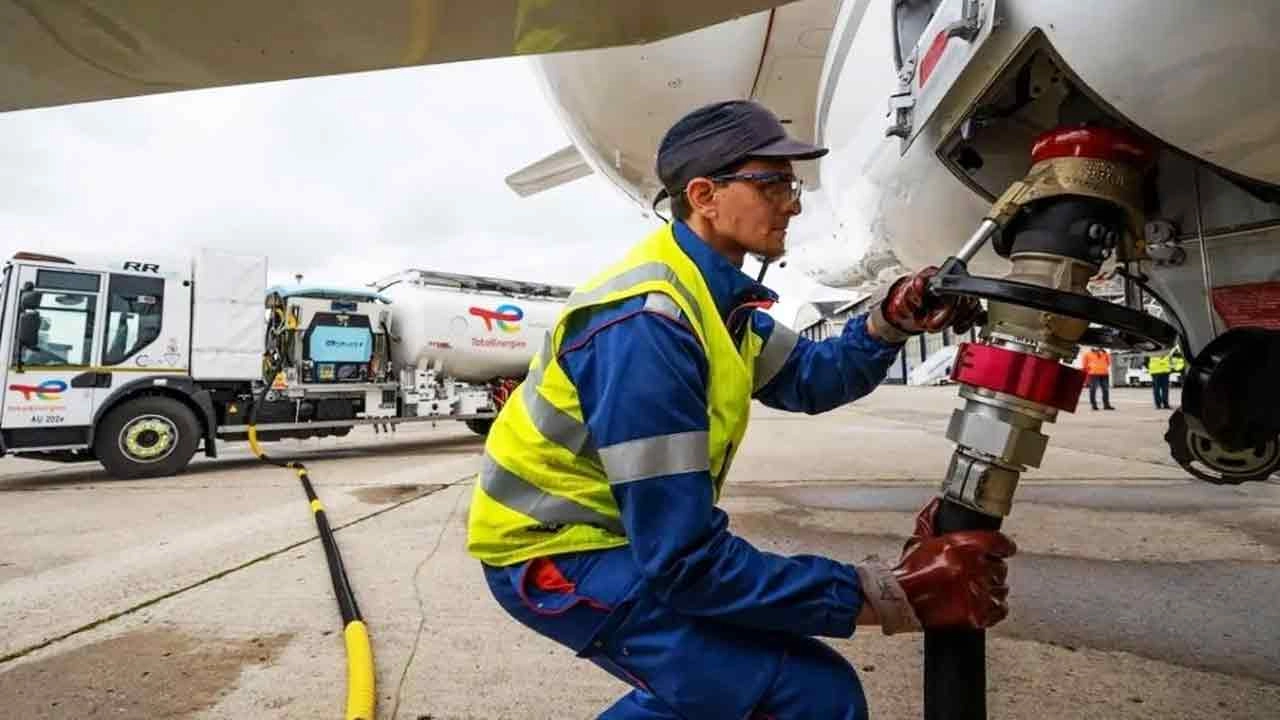 জেট ফুয়েলের দামে বড় লাফ, লিটারে বাড়ল কত?