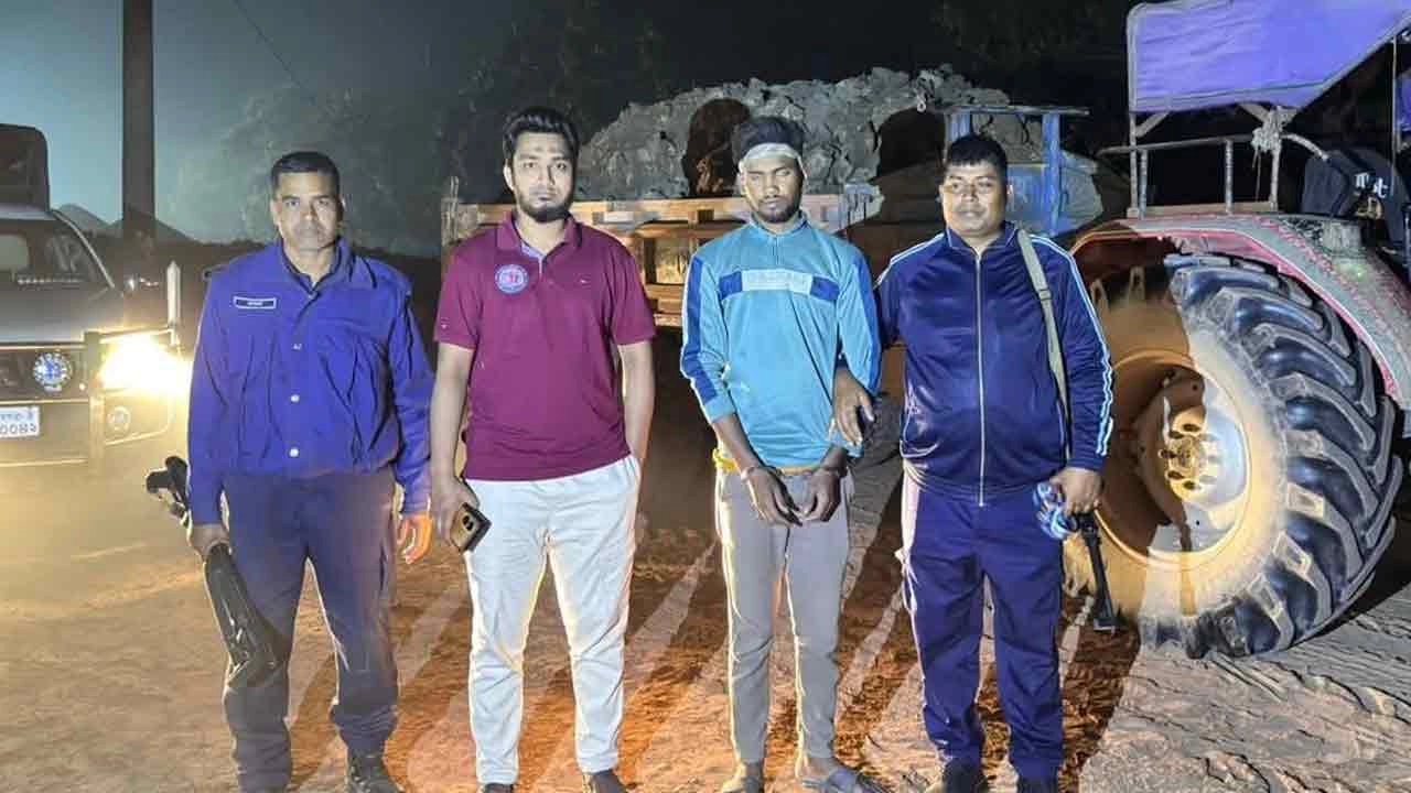 পদ্মায় মাটি উত্তোলনের অভিযোগে যুবকের কারাদণ্ড