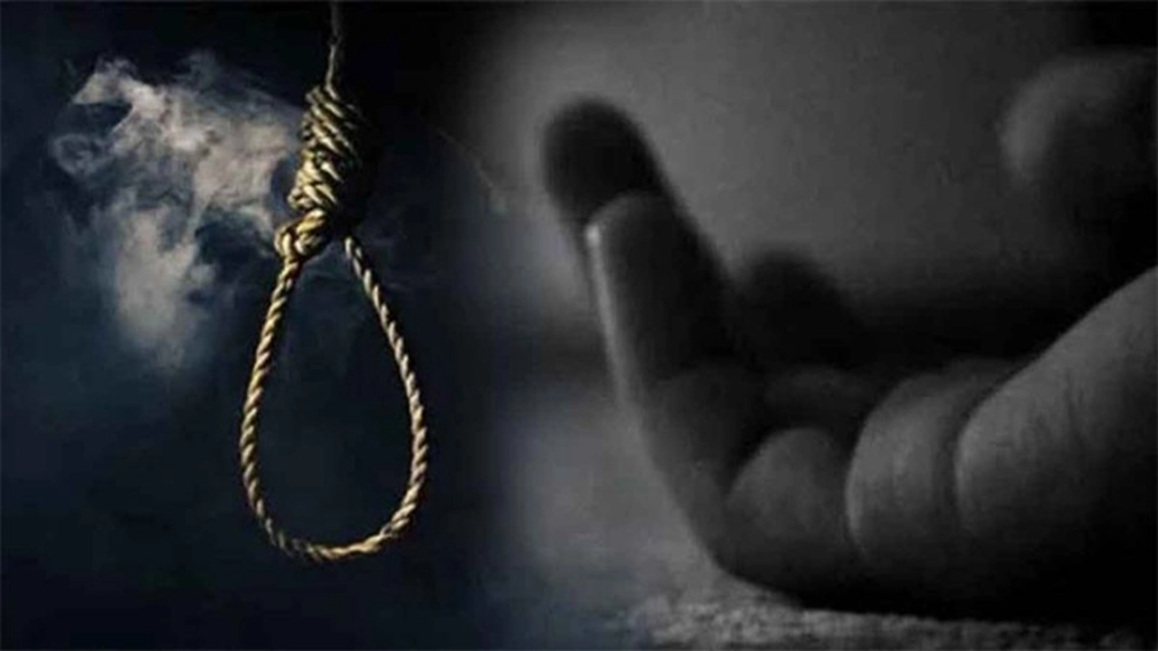 অষ্টগ্রাম হাওরে যুবকের ঝুলন্ত মরদেহ উদ্ধার ‎