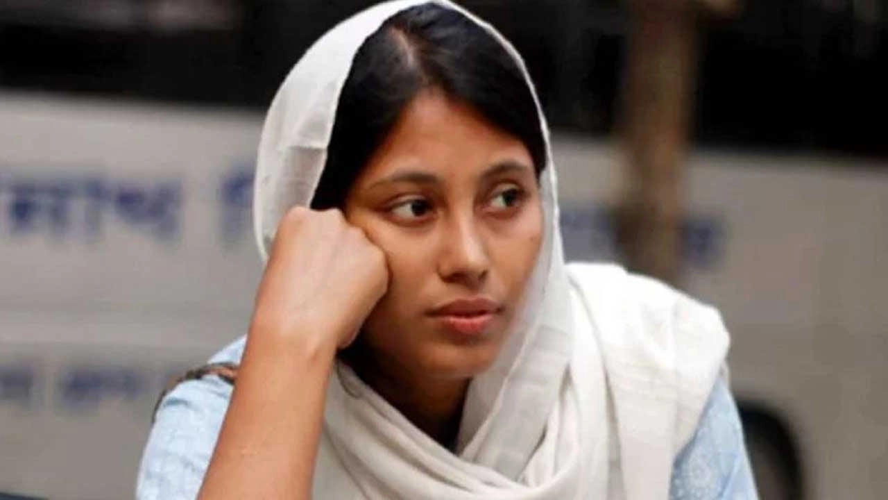 ফেসবুক আইডি ডিঅ্যাকটিভ করার কারণ জানালেন জুমা