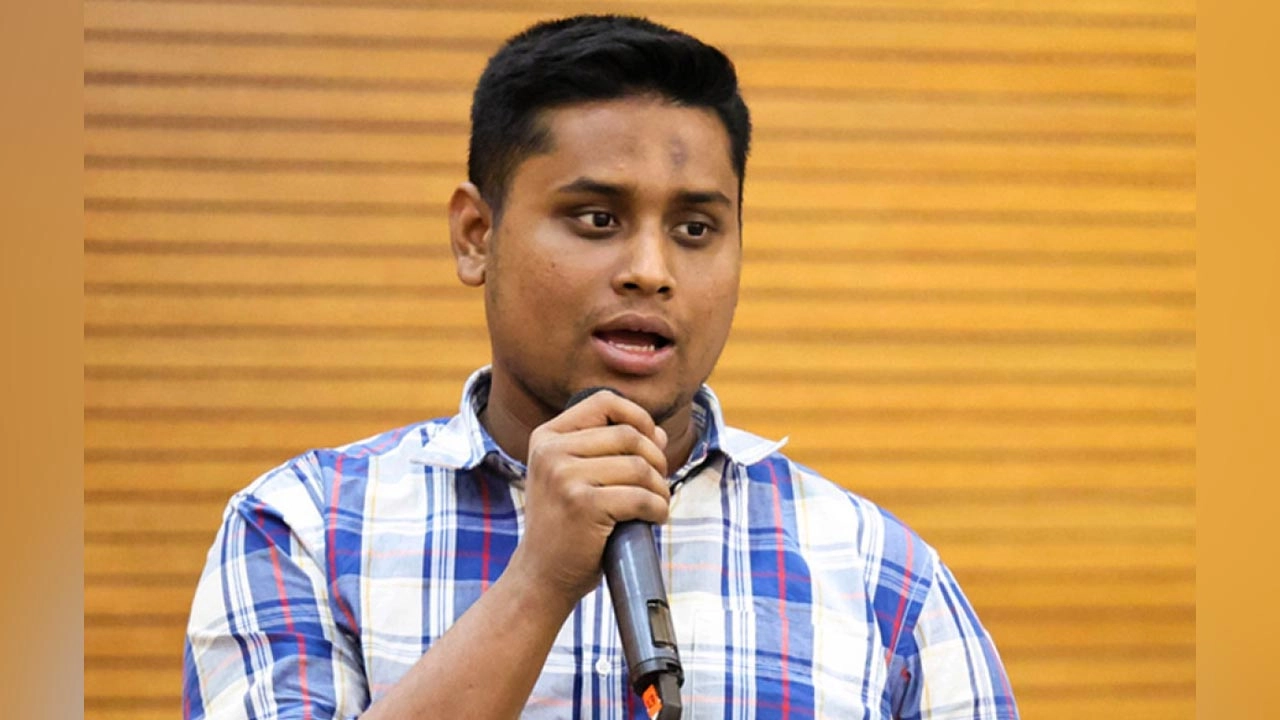 আমরা বেঁচে থাকতে আ.লীগকে বাংলাদেশে ফিরতে দেব না: হাসনাত আবদুল্লাহ