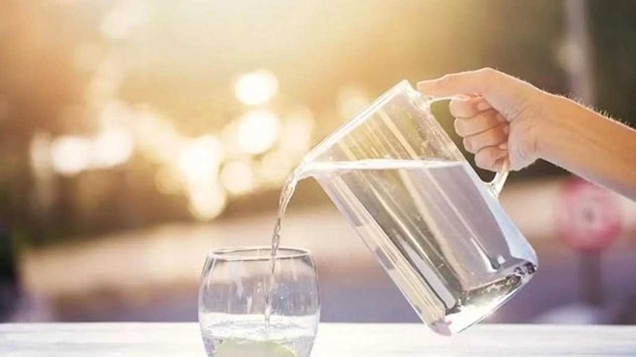 সেহরির সময় শেষ শোনার পরও পানি খাওয়া যাবে কি?