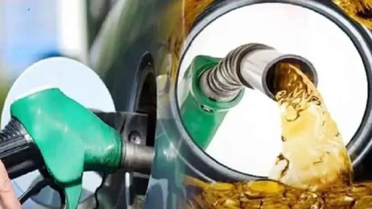 নাটকীয় পরিবর্তন: তেলের দাম কমতে শুরু করেছে