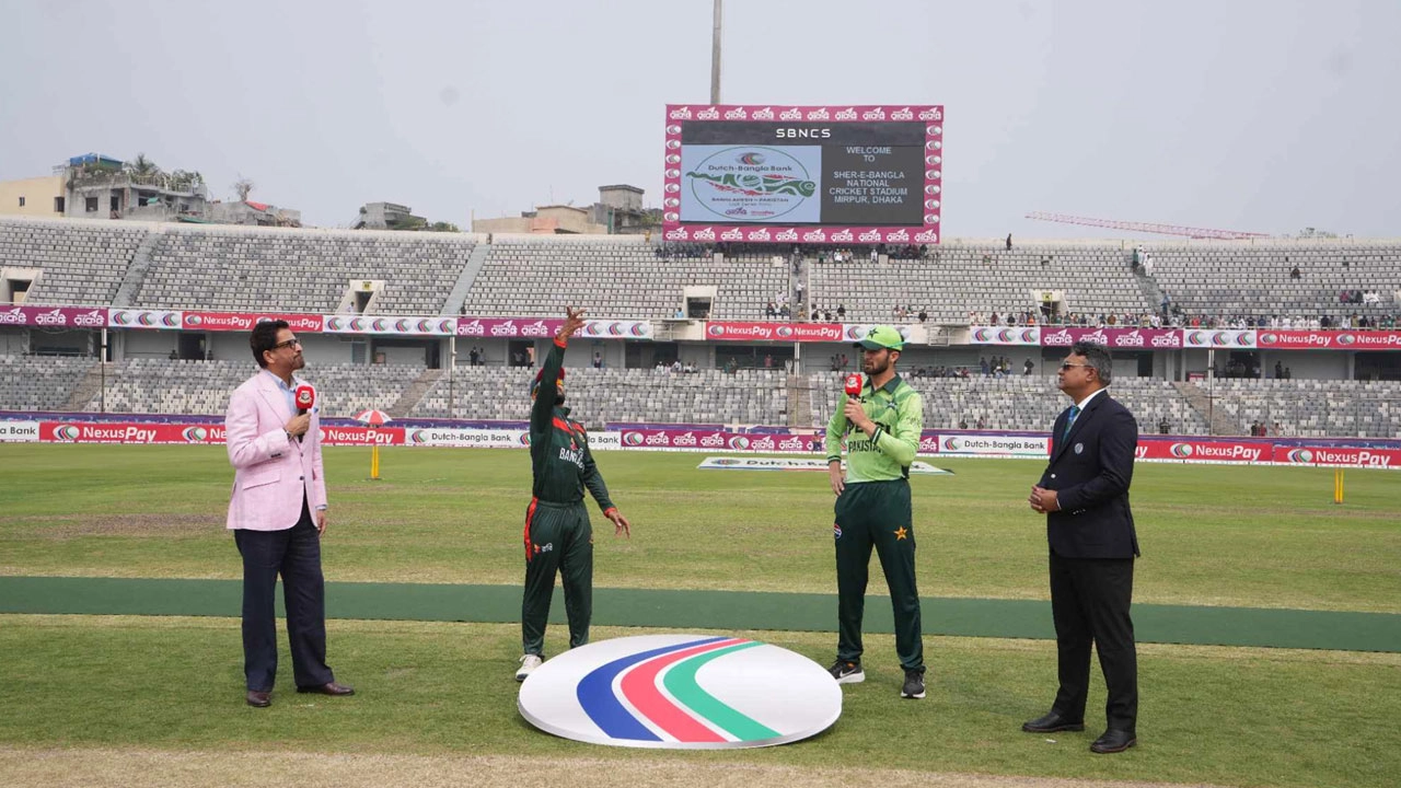 টসে জিতে পাকিস্তানকে ব্যাটিংয়ে পাঠালো বাংলাদেশ