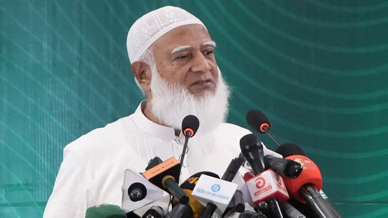 অকারণে বিরোধিতা নয়, না বুঝে সহযোগিতাও করব না: জামায়াত আমির